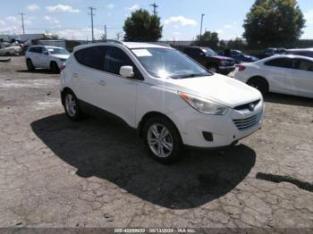  Salvage Hyundai TUCSON