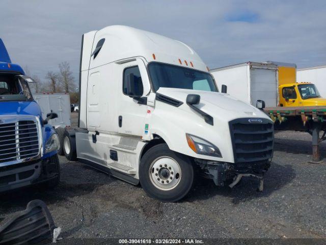  Salvage Freightliner New Cascadia 126