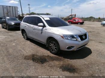  Salvage Nissan Pathfinder