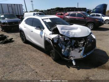  Salvage Lexus Ux