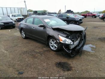  Salvage Nissan Altima