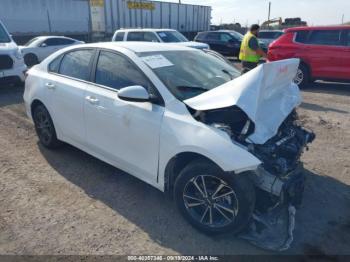  Salvage Kia Forte