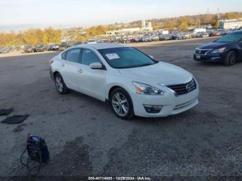  Salvage Nissan Altima