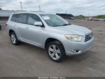  Salvage Toyota Highlander