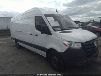  Salvage Mercedes-Benz Sprinter 2500