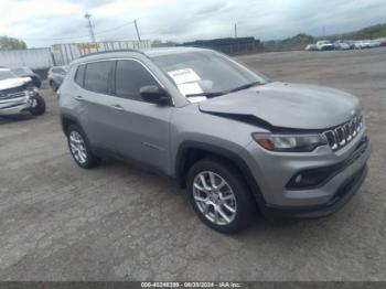  Salvage Jeep Compass