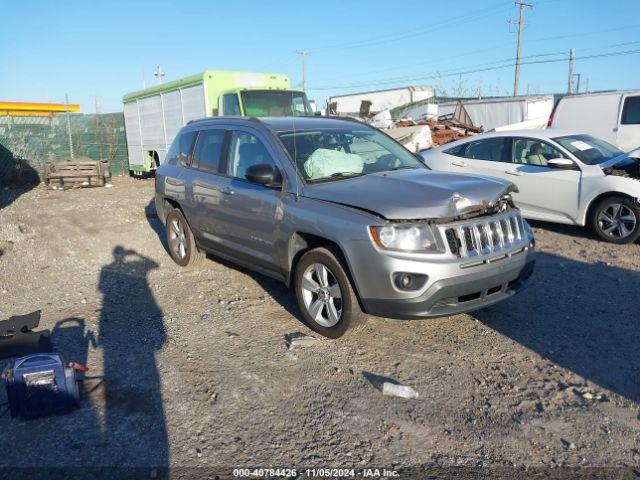  Salvage Jeep Compass