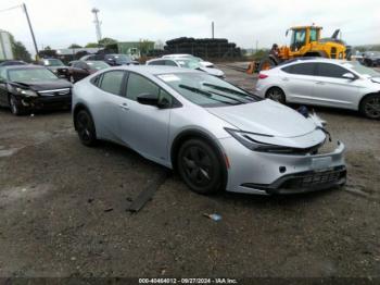  Salvage Toyota Prius