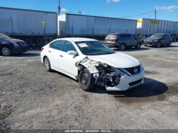  Salvage Nissan Altima