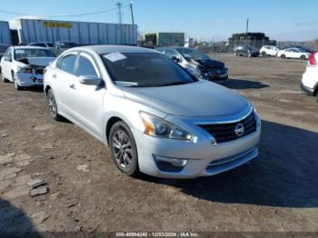  Salvage Nissan Altima