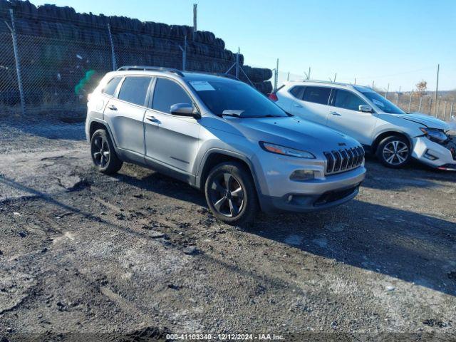  Salvage Jeep Cherokee