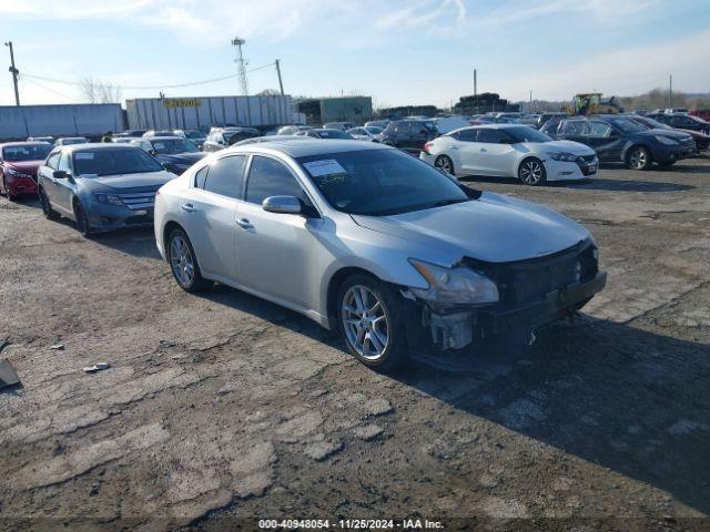  Salvage Nissan Maxima