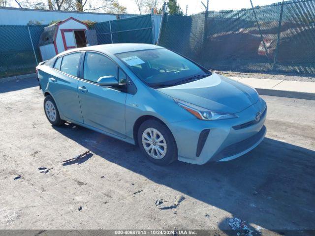  Salvage Toyota Prius