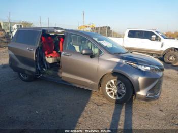  Salvage Toyota Sienna