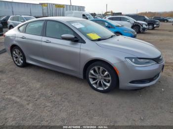  Salvage Chrysler 200