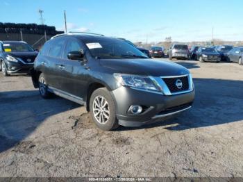  Salvage Nissan Pathfinder