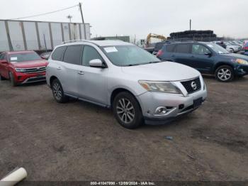  Salvage Nissan Pathfinder