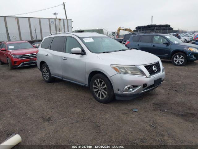  Salvage Nissan Pathfinder