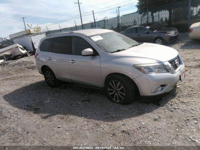  Salvage Nissan Pathfinder