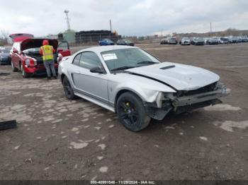  Salvage Ford Mustang