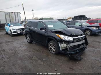  Salvage Toyota Highlander