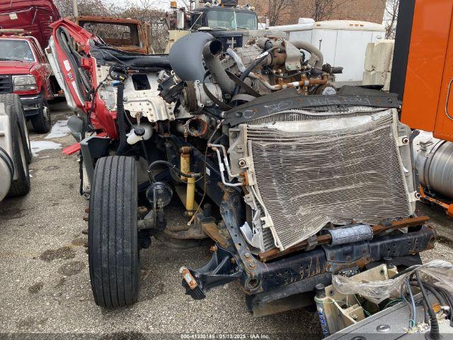  Salvage Freightliner Cascadia 125