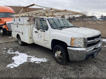  Salvage Chevrolet Silverado 3500