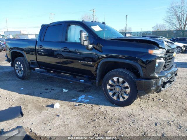  Salvage Chevrolet Silverado 2500