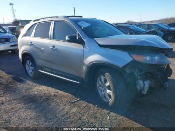  Salvage Kia Sorento