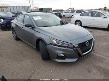  Salvage Nissan Altima