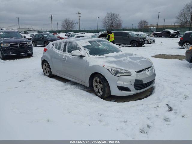  Salvage Hyundai VELOSTER