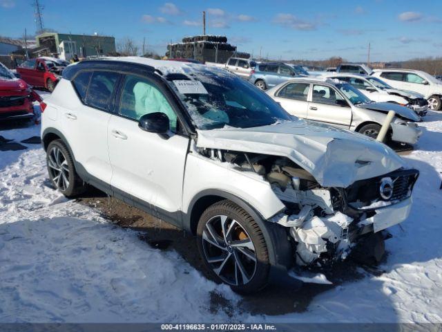  Salvage Volvo XC40