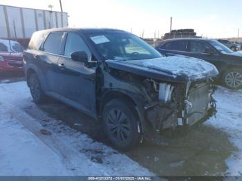  Salvage Nissan Pathfinder