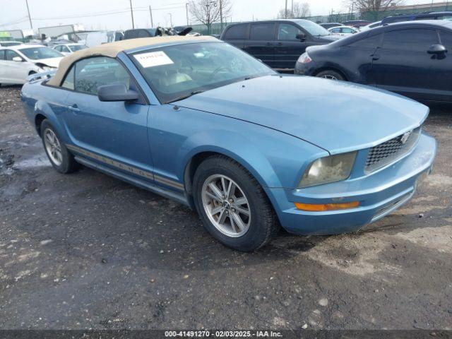  Salvage Ford Mustang