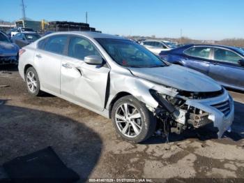  Salvage Nissan Altima