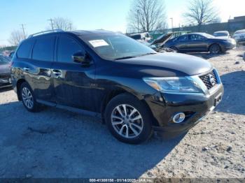  Salvage Nissan Pathfinder