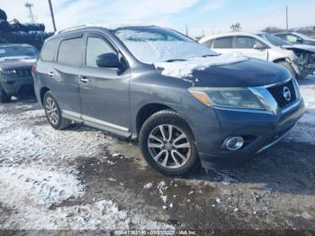  Salvage Nissan Pathfinder