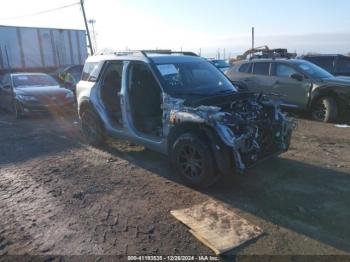  Salvage Ford Bronco