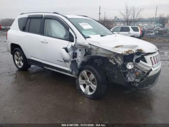  Salvage Jeep Compass