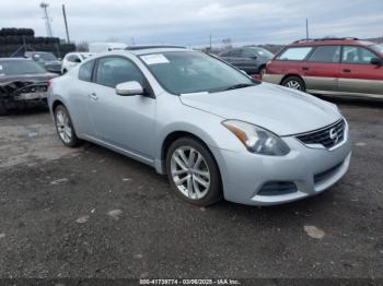  Salvage Nissan Altima