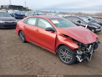  Salvage Kia Forte