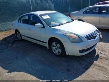  Salvage Nissan Altima