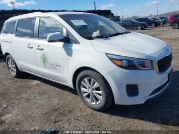  Salvage Kia Sedona