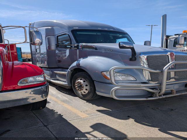  Salvage Kenworth T680