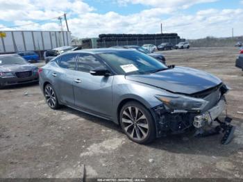  Salvage Nissan Maxima