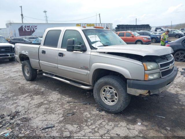  Salvage Chevrolet Silverado 2500