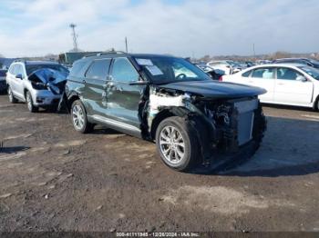  Salvage Ford Explorer