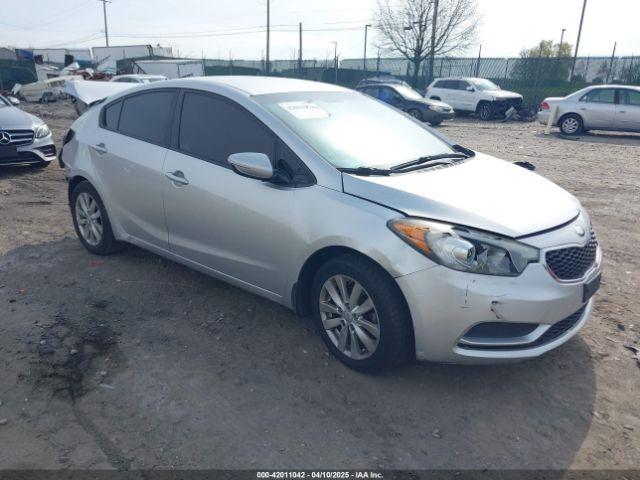  Salvage Kia Forte