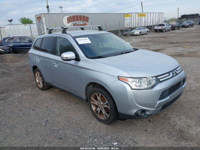  Salvage Mitsubishi Outlander