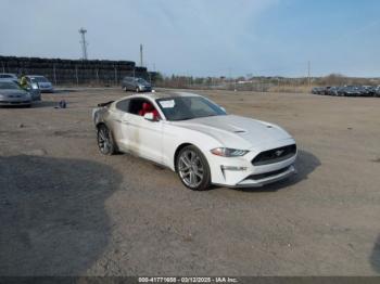  Salvage Ford Mustang